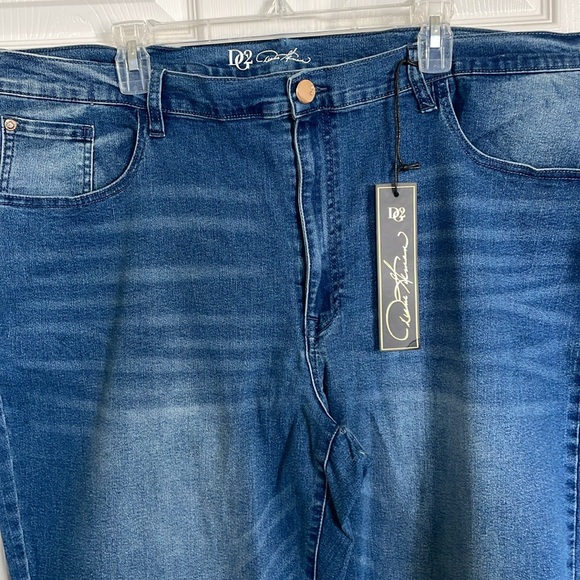 NEW! Stretch Ultra Boot Cut Jeans, Diane Gilman - Plus Size 24W Tall - Picture 4 of 12